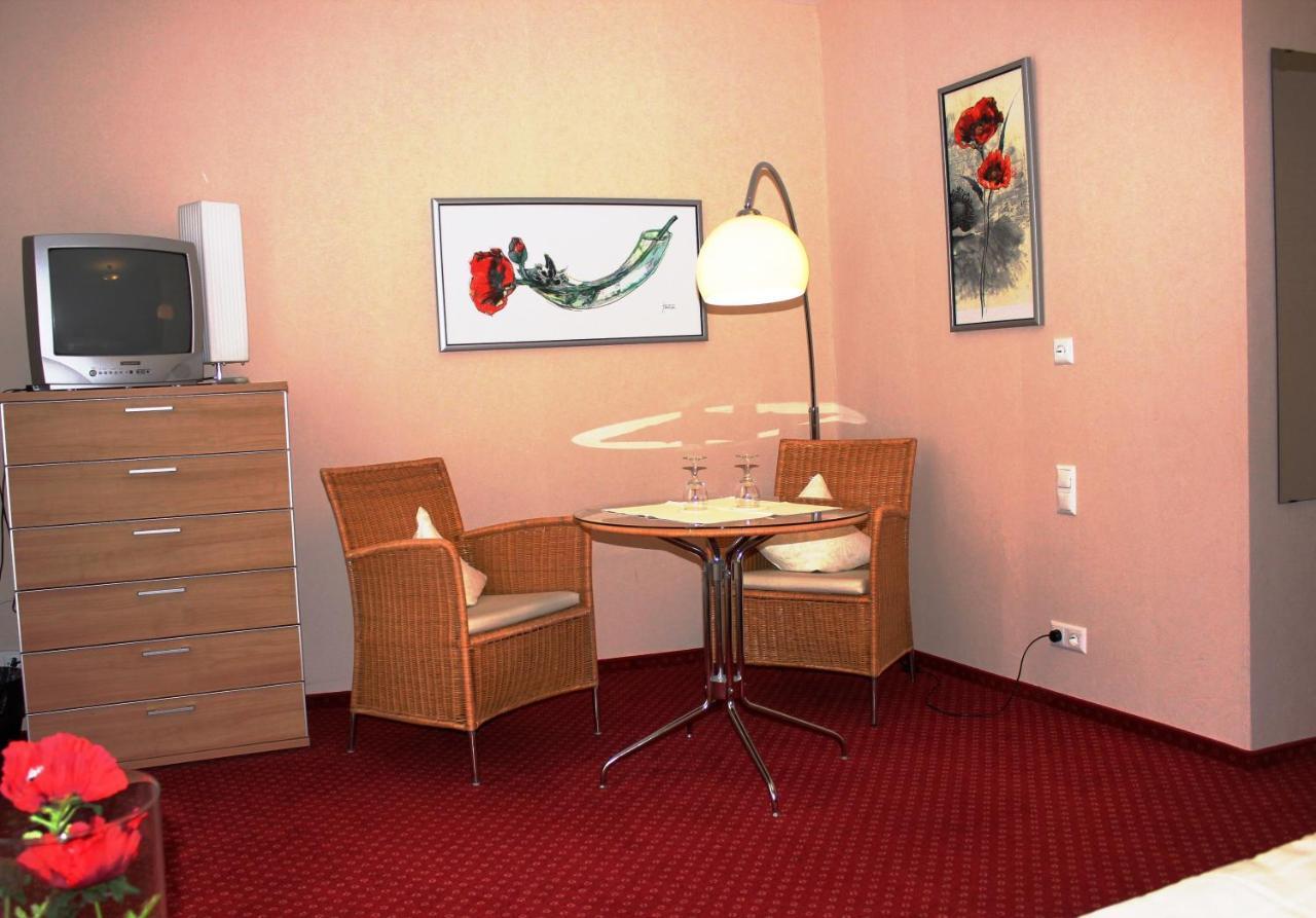 Hotel Roemischer Kaiser Bernkastel-Kues Exterior photo